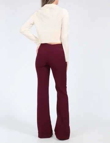 Pantaloni Bershka, visiniu