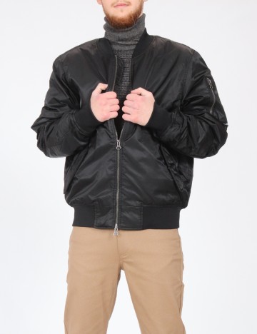 
						Jacheta Pull&Bear, negru