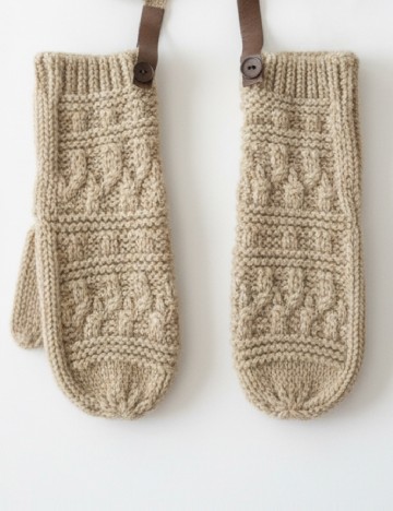 
						Manusi Pull&Bear, maro