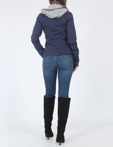 Jacheta Bershka, bleumarin