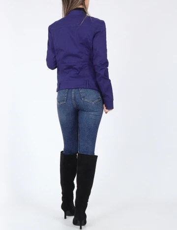 Jacheta Bershka, albastru