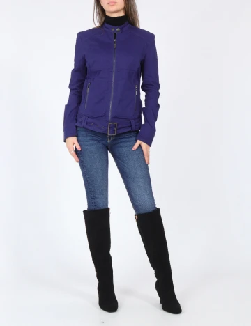 Jacheta Bershka, albastru