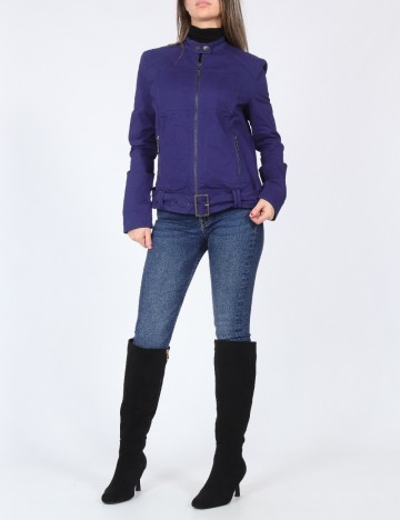 Jacheta Bershka, albastru
