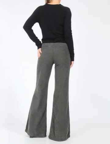 Pantaloni Bershka, verde