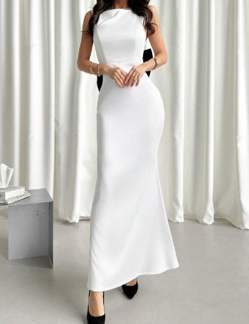 
						Rochie lunga SHEIN, alb