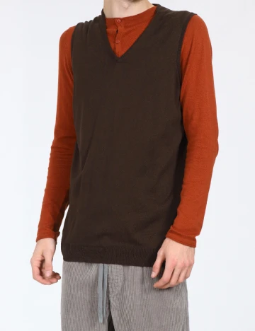 Vesta Zara, kaki Maro