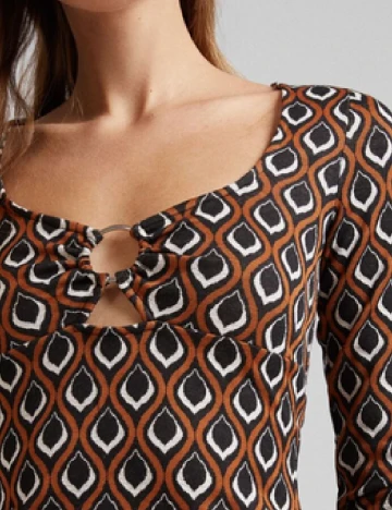 Rochie scurta Bershka, maro Maro