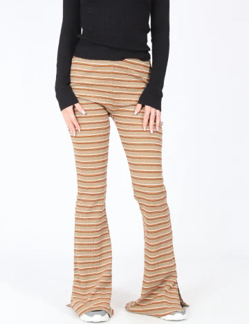 Pantaloni Bershka, maro Maro