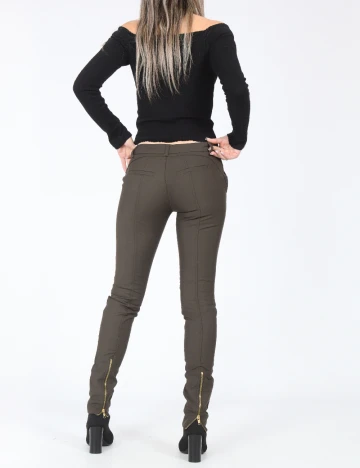 Pantaloni Bershka, verde Verde