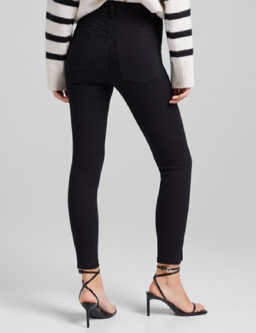 Blugi Bershka, negru