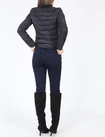 Geaca Bershka, bleumarin inchis Albastru