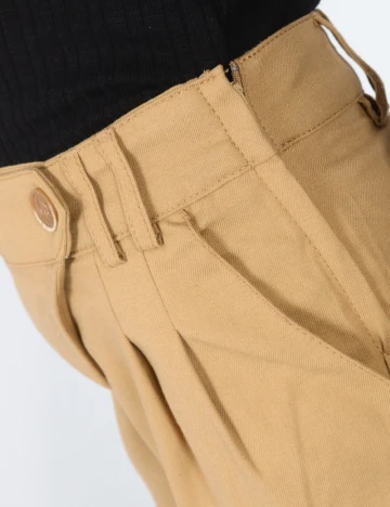 Pantaloni Bershka, maro Maro