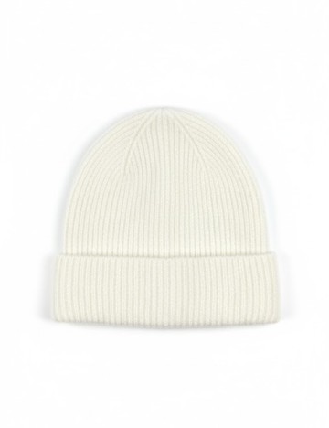 Caciula Bershka, ecru