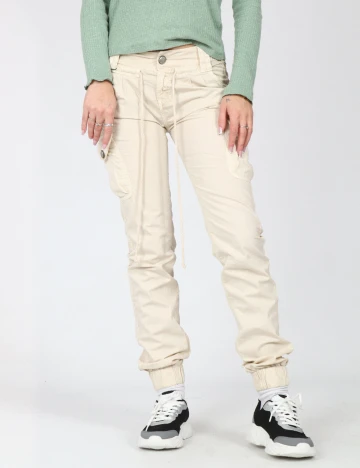 Pantaloni Bershka, bej Crem