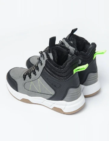 Ghete Cool Club, gri Gri