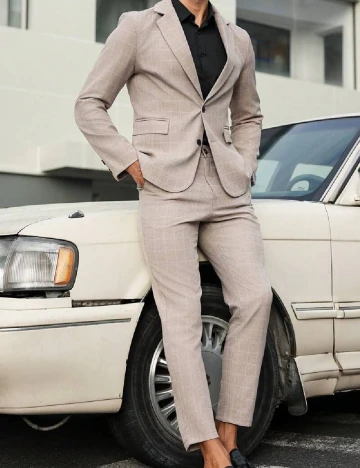 Costum SHEIN, bej Crem