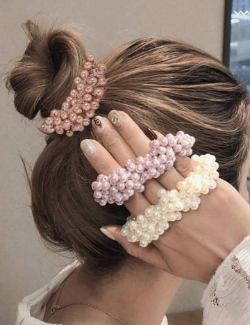 
						Set elastice de par 3 bucati SHEIN, mix  culori