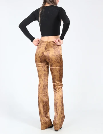 Pantaloni Bershka, imprimeu sarpe Maro