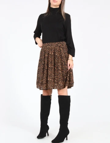 Fusta Zara, maro Maro