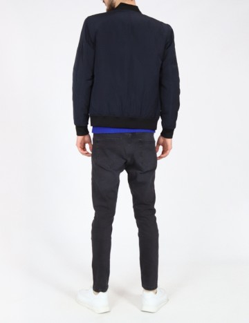 Jacheta Zara, bleumarin