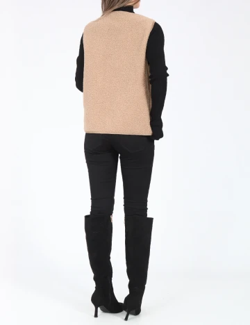 Vesta SHEIN, maro Maro