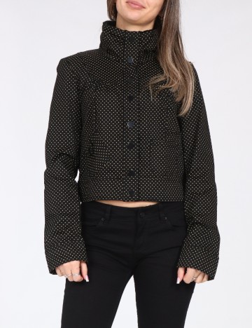 
						Jacheta Zara, negru