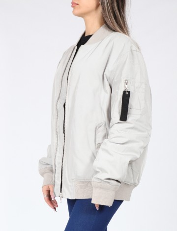 Jacheta Bershka, gri