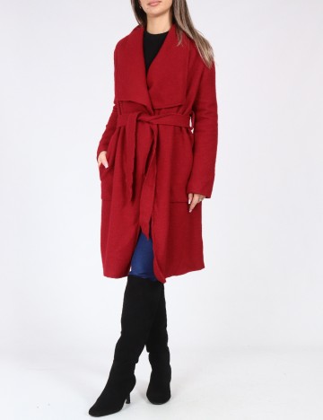 
						Palton Bershka, rosu