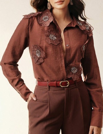 
						Camasa Anewsta, maro