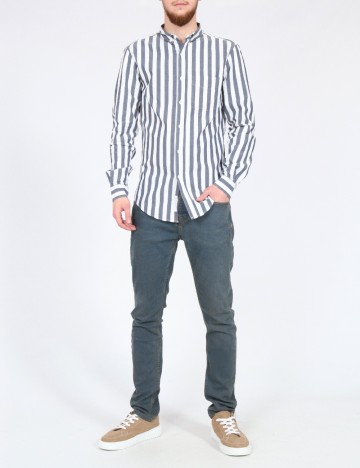 
						Blugi Pull&Bear, albastru