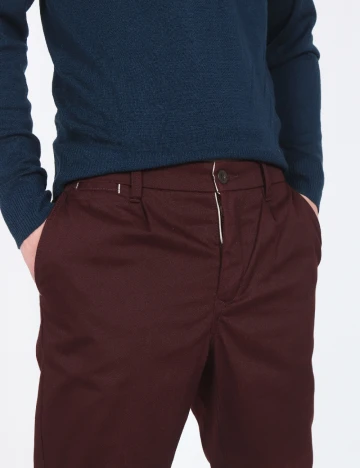 Pantaloni Pull&Bear, visiniu Rosu