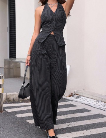 
						Compleu SHEIN, gri inchis