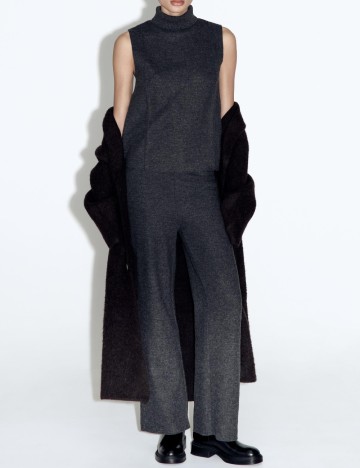 Vesta Zara, gri inchis