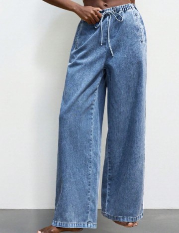 
						Pantaloni SHEIN, albastru