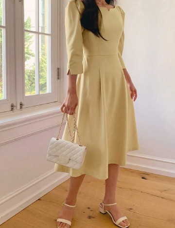 
						Rochie medie Dazy, galben