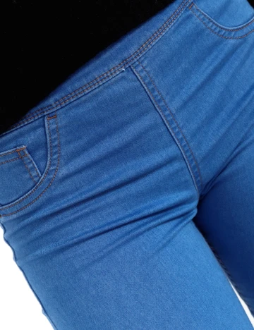 Blugi Bershka, albastru Albastru