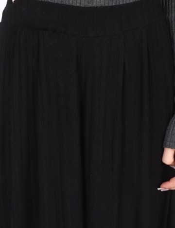 Pantaloni Bershka, negru