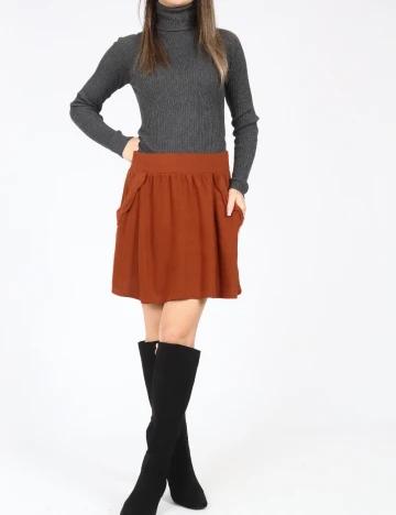 Fusta Zara, maro Maro