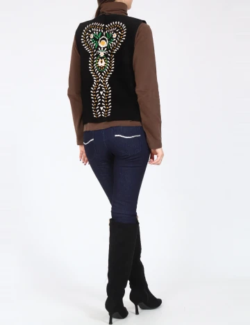 Vesta Zara, negru Negru