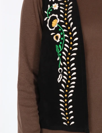 Vesta Zara, negru Negru