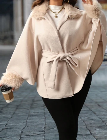 Poncho SHEIN CURVE, crem Crem