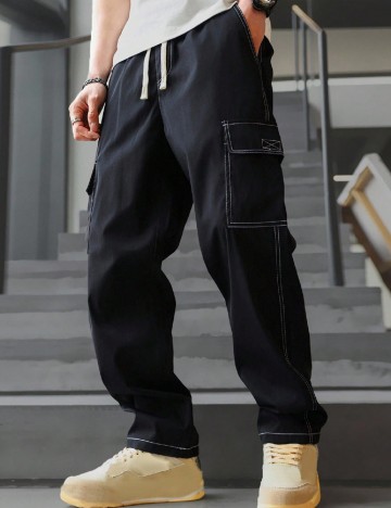 
						Pantaloni SHEIN, negru