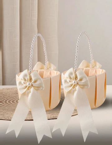 Cosulet decorativ SHEIN, crem