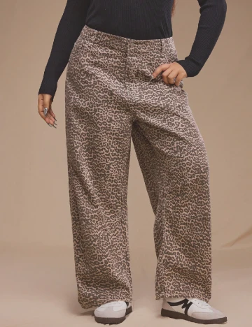 Blugi SHEIN CURVE, animal print Animal print