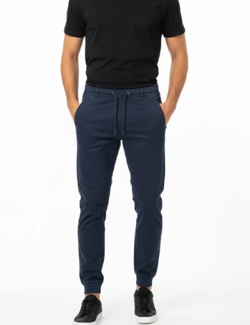 Pantaloni Pull&Bear, bleumarin Albastru