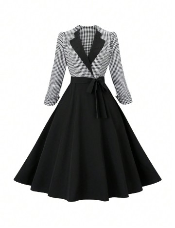 
						Rochie medie SHEIN CURVE, negru/alb