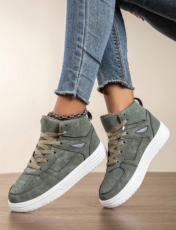 
						Adidasi SHEIN, verde