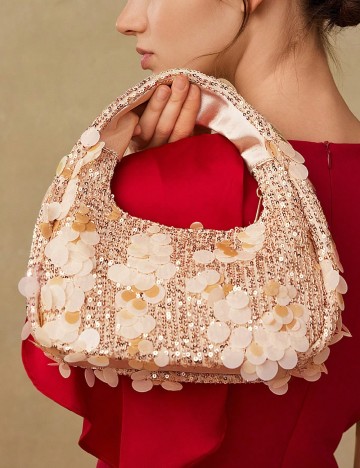 
						Geanta MOTF, piersica