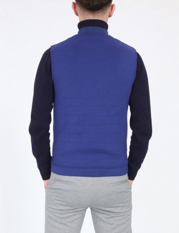 Vesta Zara, albastru