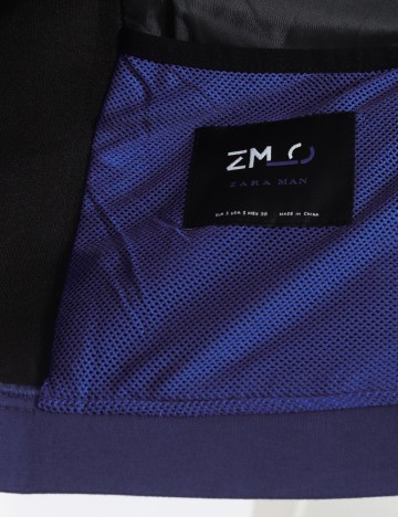 Vesta Zara, albastru